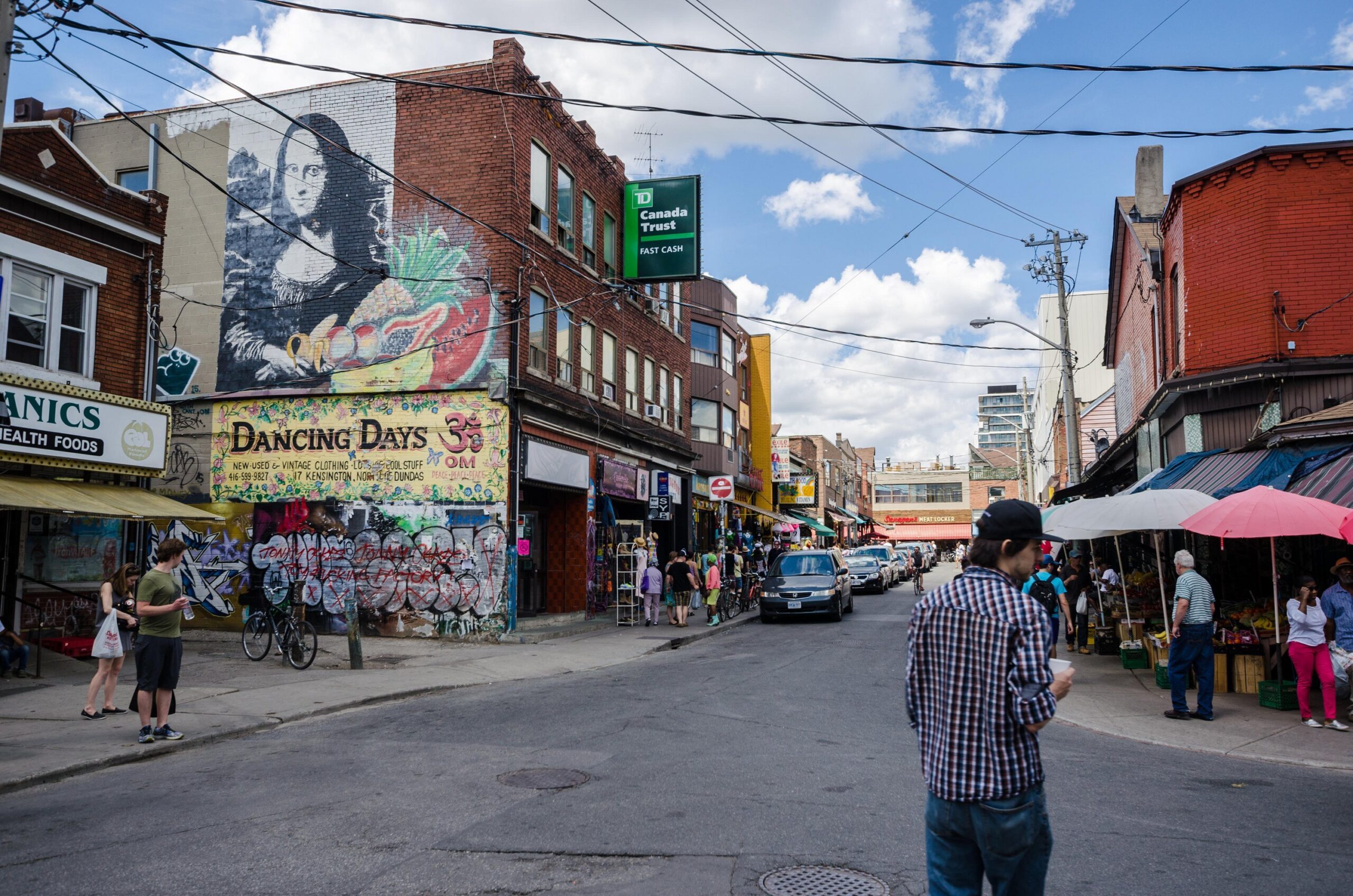A street view image of Kensington Ave.